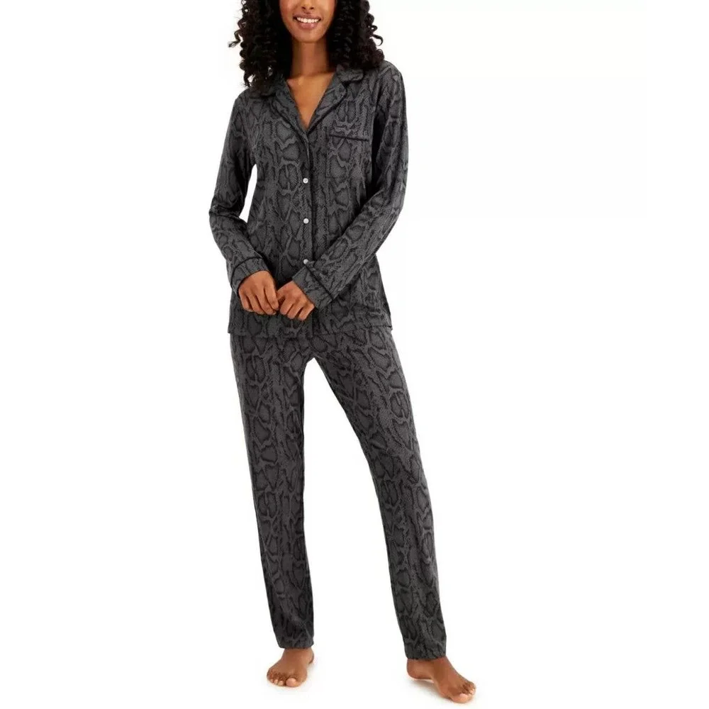 Alfani Ultra-Soft Printed Packaged Pajama Set, Gray Snake NWT $70 Size Medium